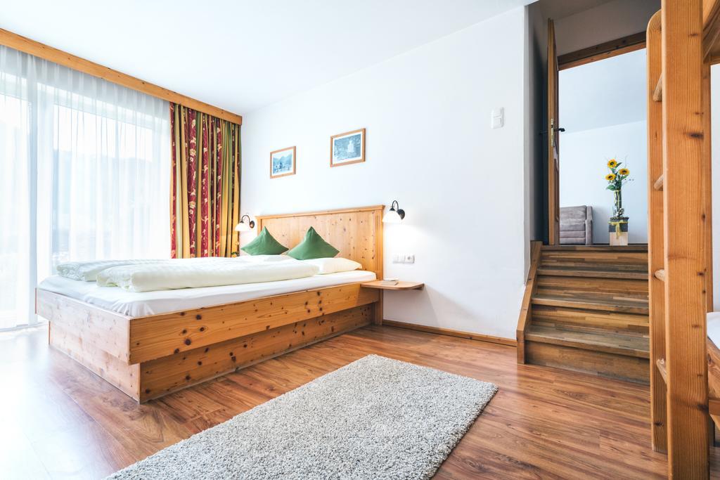 Apparthotel Alpenchalet Neukirchen am Großvenediger 외부 사진
